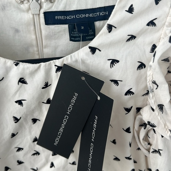 French connection Ruffle Sleeve dress size 2 - Picture 3 of 9